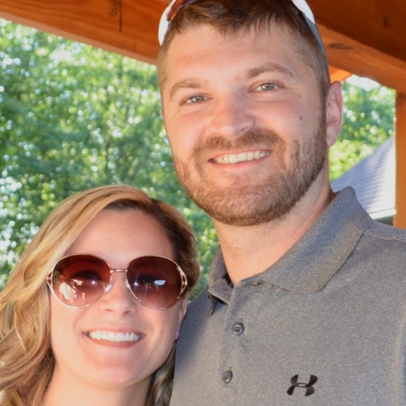 Meet your Posher, Jodie - Picture 1 of 1